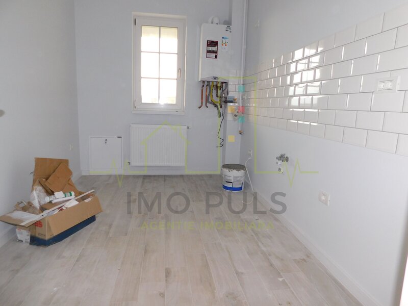 Gradina proprie. Bucatarie separata.